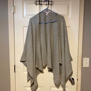 Isabel by Ingrid & Isabel Maternity shawl